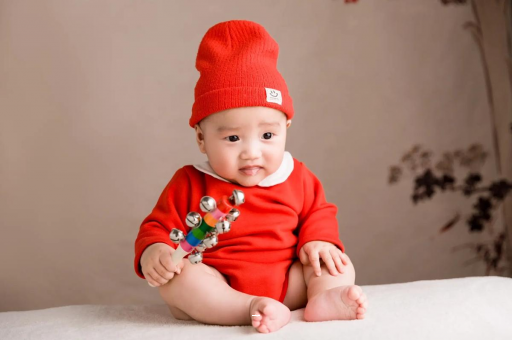 巢湖宝宝睡觉头发出汗